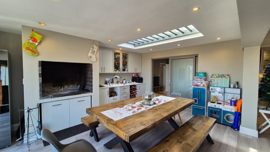 3 Bedroom Property for Sale in Langebaan Country Estate Western Cape